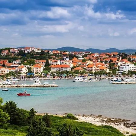 Apartament In With Sea View, Balcony, Air Conditioning, Wifi Pakoštane